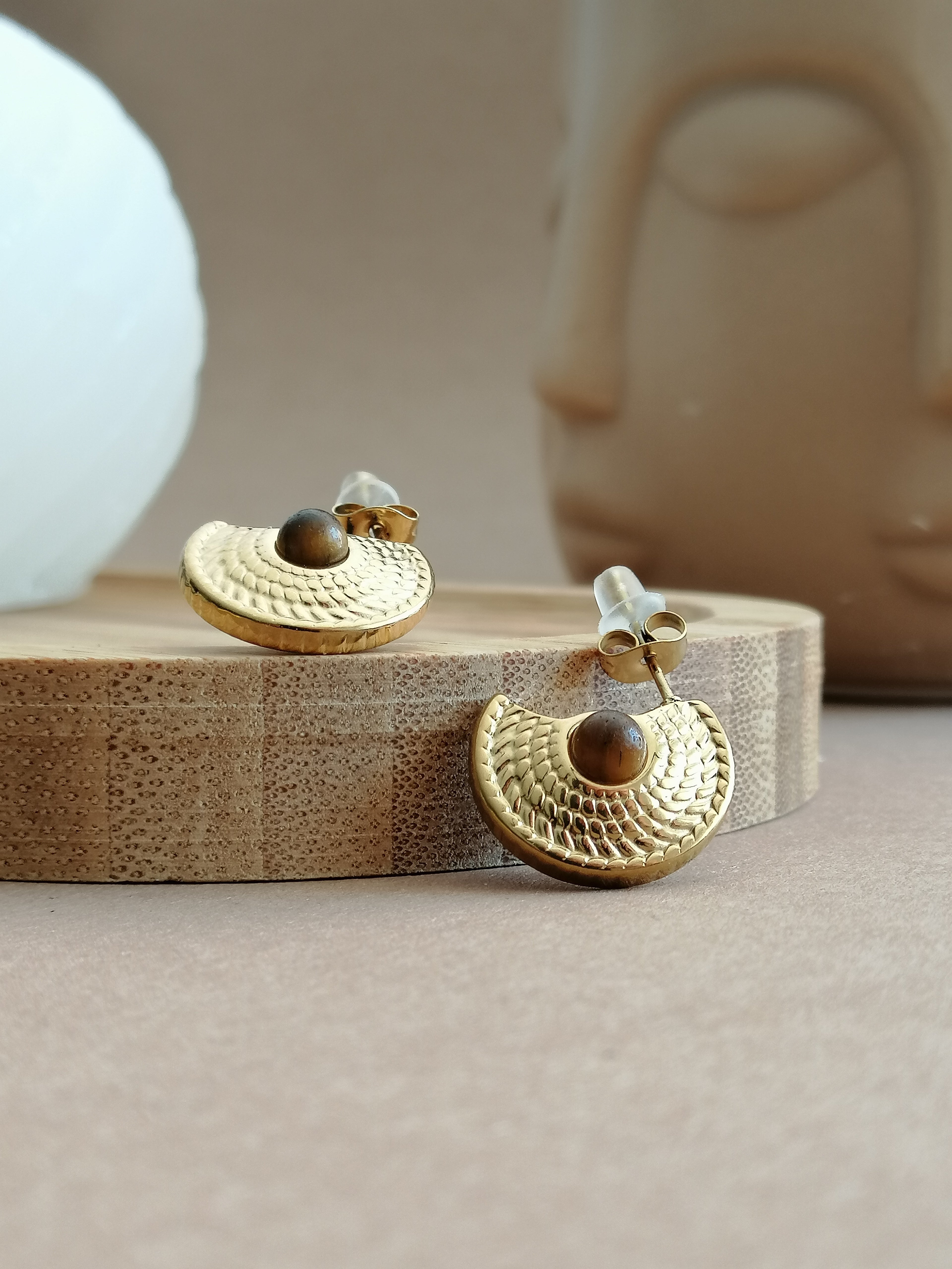 Les boucles d'oreilles